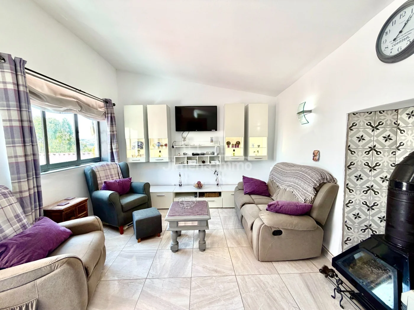 Propiedad con terraza y preciosas vistas