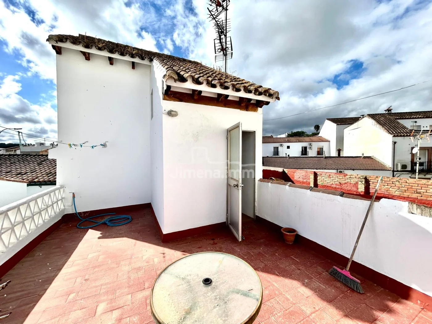 Amplia vivienda independiente en La Estación de Jimena de la Frontera