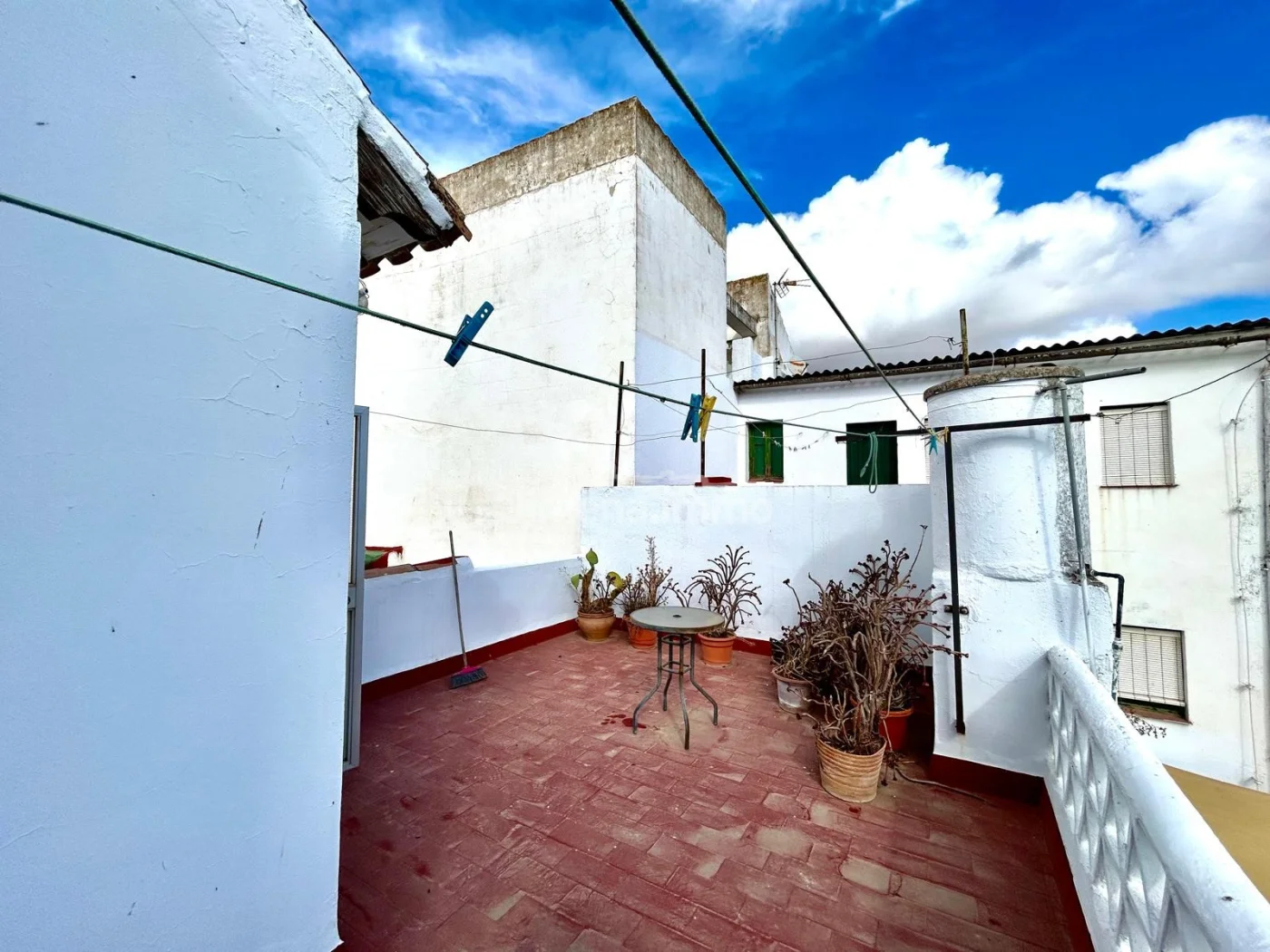 Amplia vivienda independiente en La Estación de Jimena de la Frontera