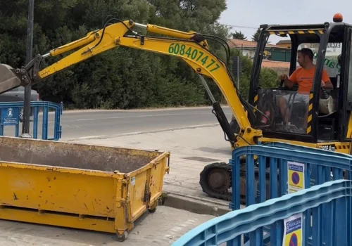Continúan las mejoras del alumbrado público en La Estación de Jimena y San Pablo de Buceite