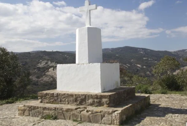 La Cruz Blanca
